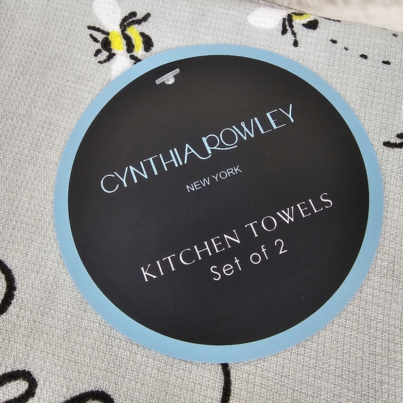 Set of 2 Bee Mine Kitchen Towels - Picture 3 of 8